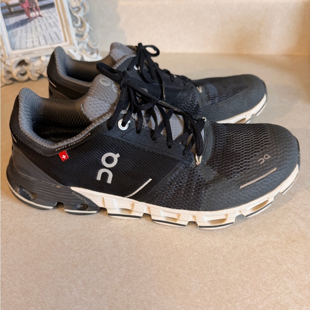 On Running Gray and Black Women's Performance Running Shoes